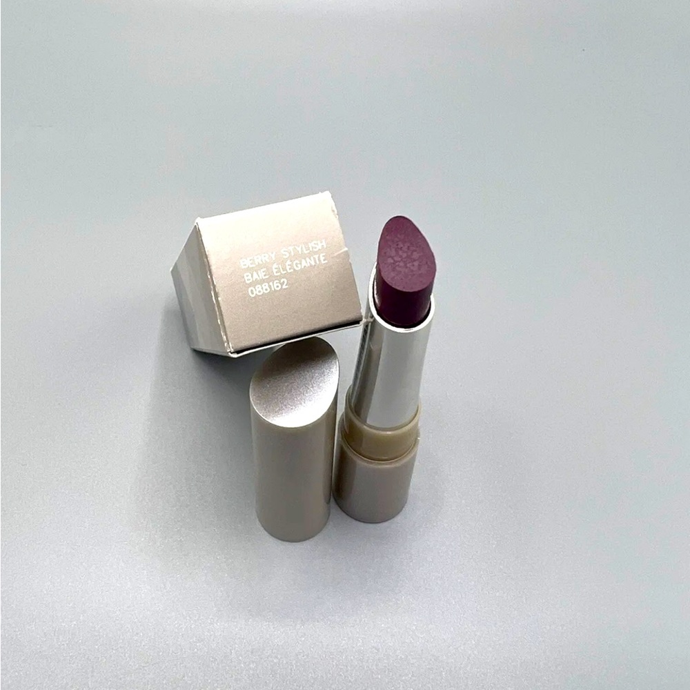 NIB Discontinued Mary Kay Berry Stylish Lipstick